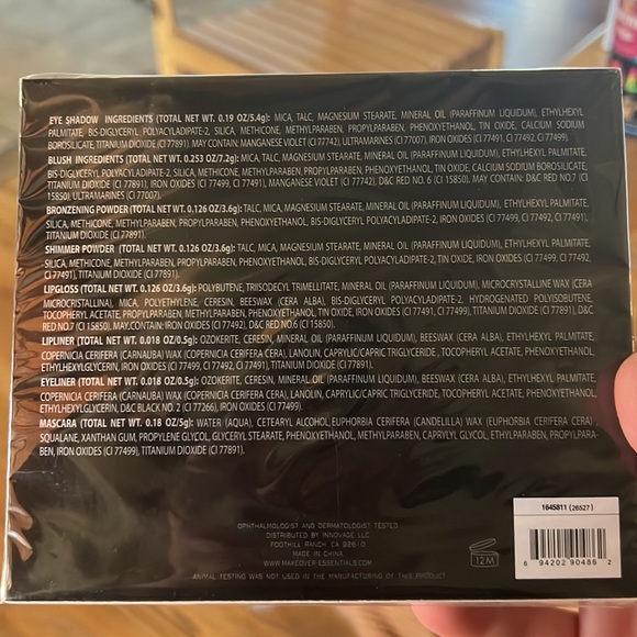 ME makeover essentials. Makeover kit - Picture 3 of 3